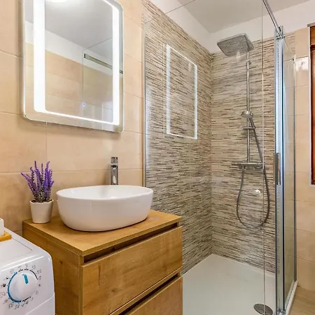 2 Bedroom Amazing In 풀라